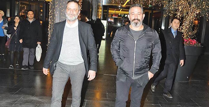 Cem Yılmaz ve Ozan Güven, gece gezmesinde