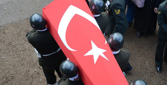 Hakkari kırsalında hain tuzak: 2 asker şehit oldu