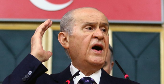 MHP Elazığ'da il ve ilçe teşkilatını kapattı