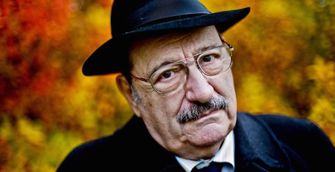 Ünlü yazar Umberto Eco hayatını kaybetti