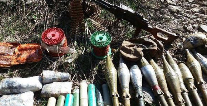Hakkari'de roketatar mühimmatı ele geçirildi
