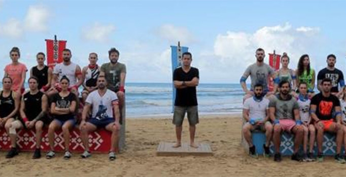 Acun Ilıcalı'dan Mehmetçiğe mesaj: Kalbimiz Afrin'de