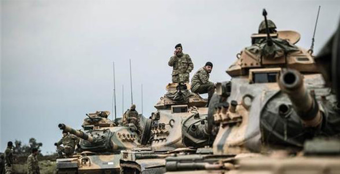 Son dakika! TSK: Afrin'de sivillerin zarar görmemesi için hassasiyet gösteriyoruz