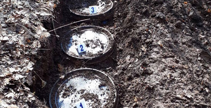 Bitlis'te PKK'ya ağır darbe! Teröristler toprağa gömüp kaçmış