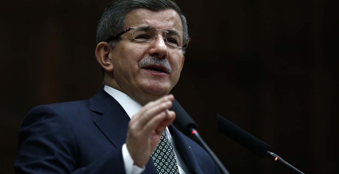Davutoğlu'ndan HDP'li Tuğba Hezer'e Twitter'dan sert tepki