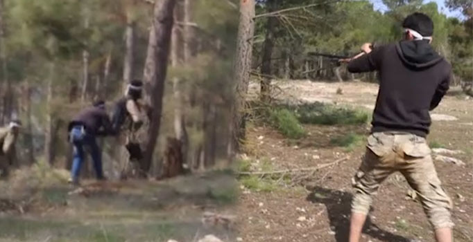 Afrin'de ele geçirilen terör kampındaki çatışma görüntülendi
