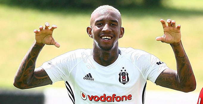 Beşiktaşlı futbolcu Talisca ikinci kez baba oldu