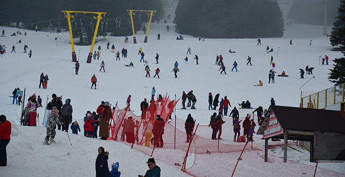 Uludağ'da hafta sonu yoğunluğu