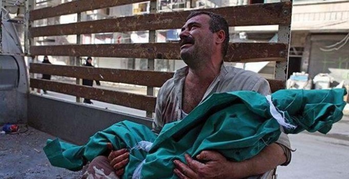 Suriye'de 5 yıllık iç savaşta 370 bin kişi öldü