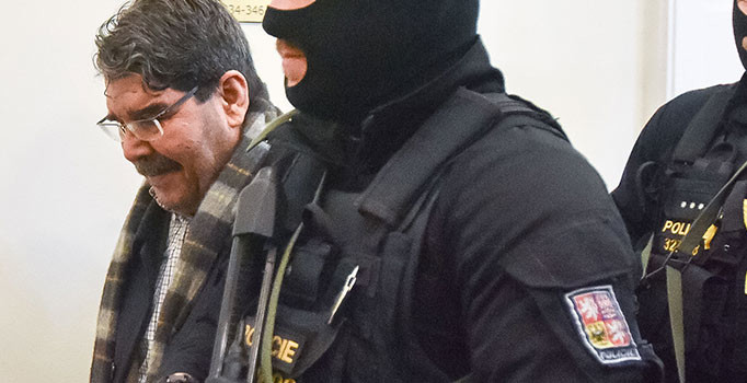 Salih Müslim'e her durakta kırmızı bülten