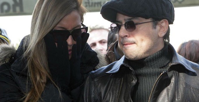 Emre Altuğ'un annesi hayatını kaybetti