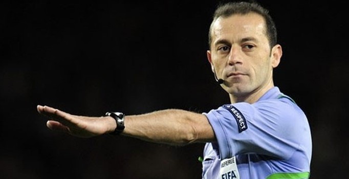 Fenerbahçe-Beşiktaş derbisinde Cüneyt Çakır bilmecesi