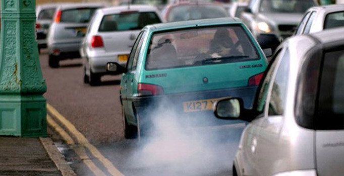 Almanya'da dizel araçlara trafiğe çıkma yasağı geliyor