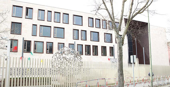 Türkiye'nin Berlin Büyükelçiliği'ne saldırı