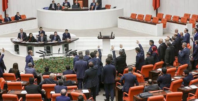 AYM'nin kararı TBMM'de memnuniyetle karşılandı