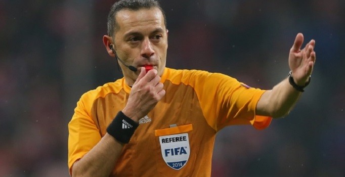 Fenerbahçe-Beşiktaş derbisini Cüneyt Çakır yönetecek