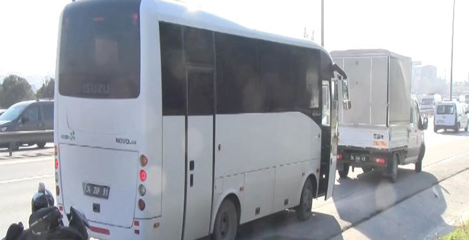 Son dakika! İstanbul TEM'de kaza: Trafik tamamen durdu