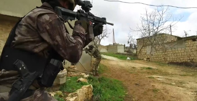 Ağrı'daki terör operasyonu sürüyor