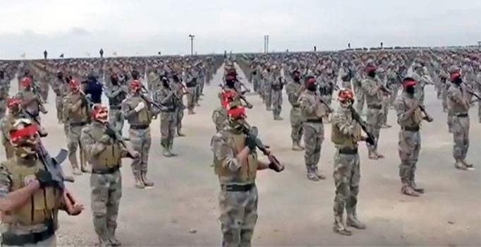 Kamışlı'da YPG militanları eğitilirken görüntülendi
