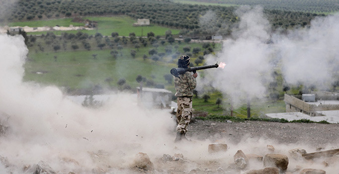 Raco teröristlerden temizlendi, rejim bayrağı indirildi (Afrin Harekatı'nda son durum)