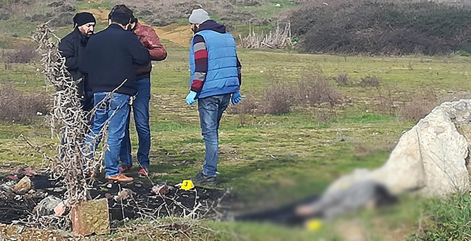 Kocaeli'de lise öğrencisi boş bir arazide ölü bulundu