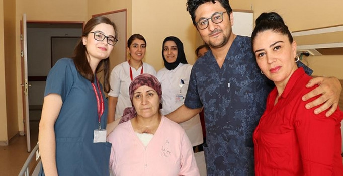 Ölümün eşiğinden beni Türk doktorları çevirdi