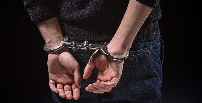 Özel okula uyuşturucu operasyonu: Güvenlikçi ve 4 öğrenci tutuklandı | Diyarbakır haberleri