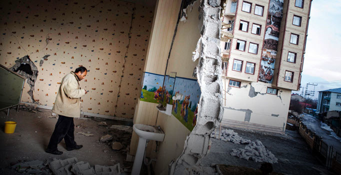 Türkiye'de son 32 yılda 240 bin deprem