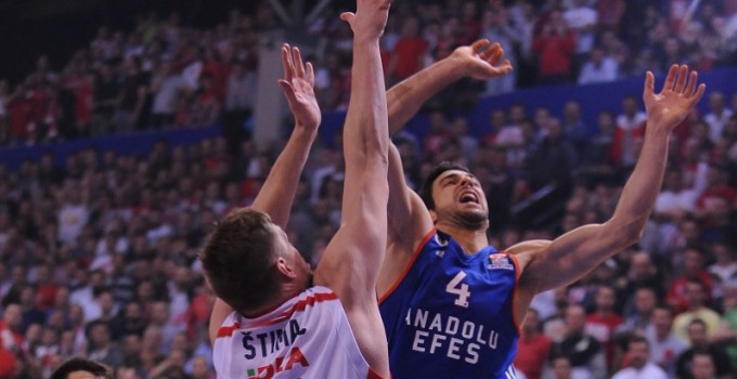 Anadolu Efes deplasmanda Kızılyıldız'a 91-82 yenildi