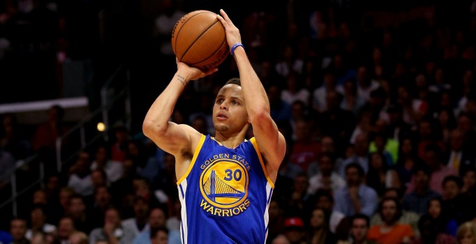 51 sayı atan Stephen Curry rekor kırdı
