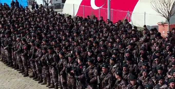 JÖH ve PÖH birlikleri Afrin’e böyle gidiyor