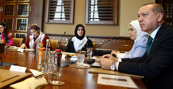 Cumhurbaşkanı Erdoğan ''Vicdan Konvoyu'' temsilcileriyle görüştü