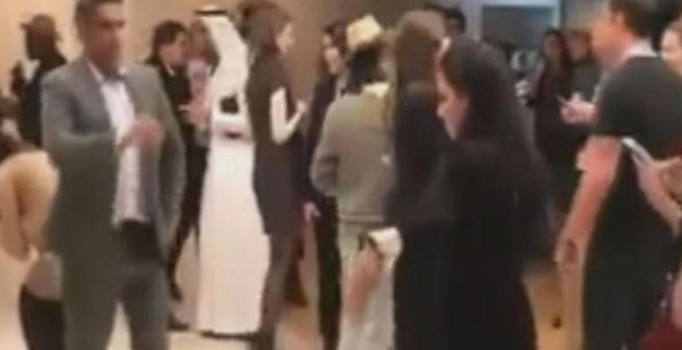 BM'de Doğu Guta'daki katliamı görüşüp göbek attılar