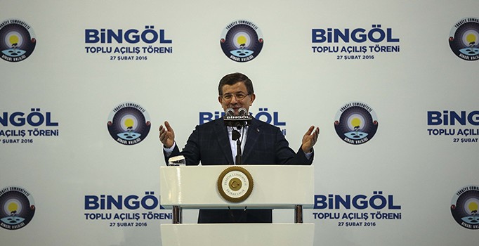 Davutoğlu: Meclis'te dün hep beraber bize saldırdılar