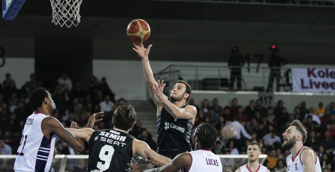 Darüşşafaka Doğuş deplasmada Ted Kolejliler'i 84-71 yendi