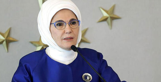 Emine Erdoğan'dan Regaip Kandili mesajı