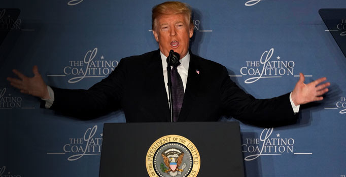 Trump'tan transseksüellere ordu yasağı