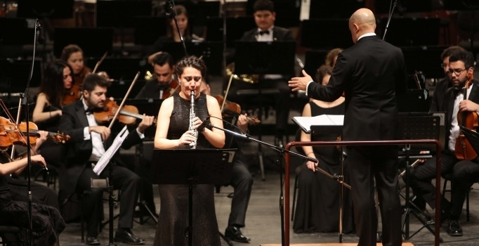 Klarnetin büyülü sesi senfoni ile buluştu