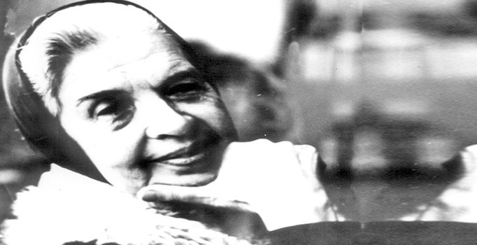 Boğaziçi'nin 'Hamines'i: Münevver Ayaşlı