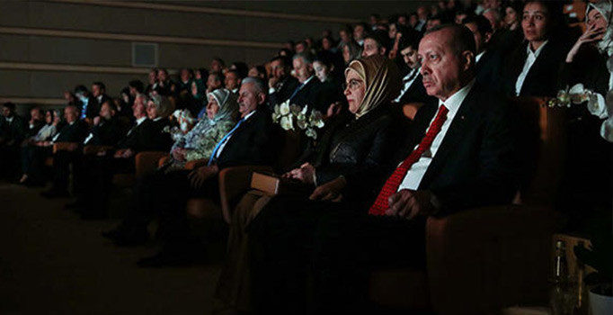 Erdoğan, "Gurbet Kuşları" belgeselinin galasına katıldı