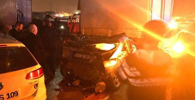 Gebze'de 7 araç birbirine girdi: 6 yaralı