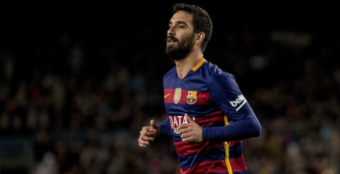 Iniesta'dan Arda Turan'a destek