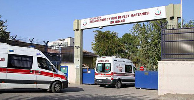 Son dakika! Diyarbakır'da şehit sayısı 3'e yükseldi