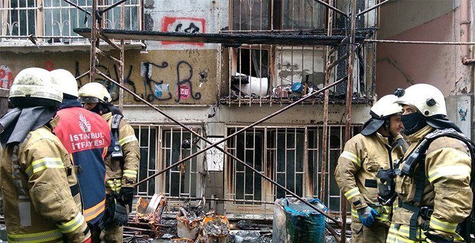 Son dakika! İstanbul'da doğalgaz borusu patladı: 4 yaralı