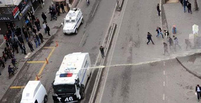 Sur'a girmek isteyen gruptaki silahlı kişileri Diyarbakır halkı ihbar etti