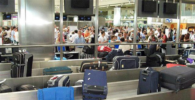 Atatürk Havalimanı'nda valiz çalan turiste 9 yıl hapis talebi