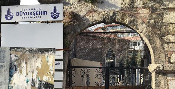 İBB, Üsküdar'daki restorasyon rezaletine soruşturma başlattı
