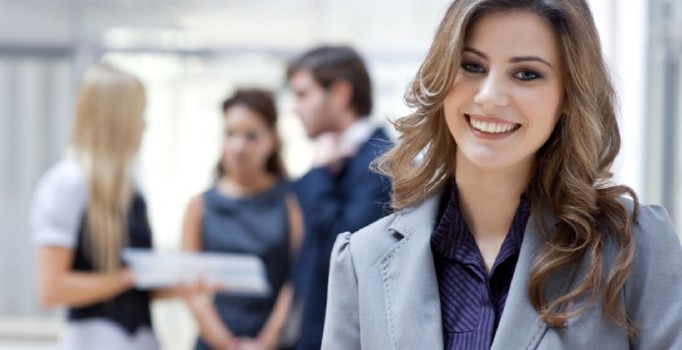 Bakan açıkladı: Anne babalara yarı zamanlı çalışma imkanı geliyor