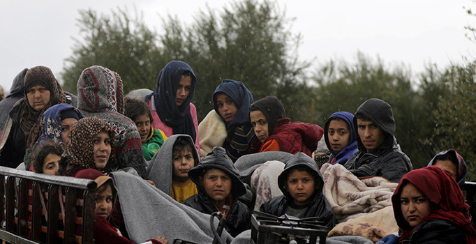 Son dakika! Afrin'den 24 saatte 30 bin sivil ayrıldı