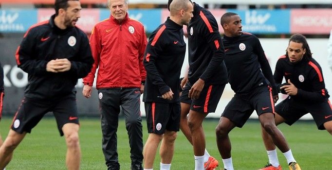 Galatasaray son 2,5 yılda 4 teknik direktör değiştirdi